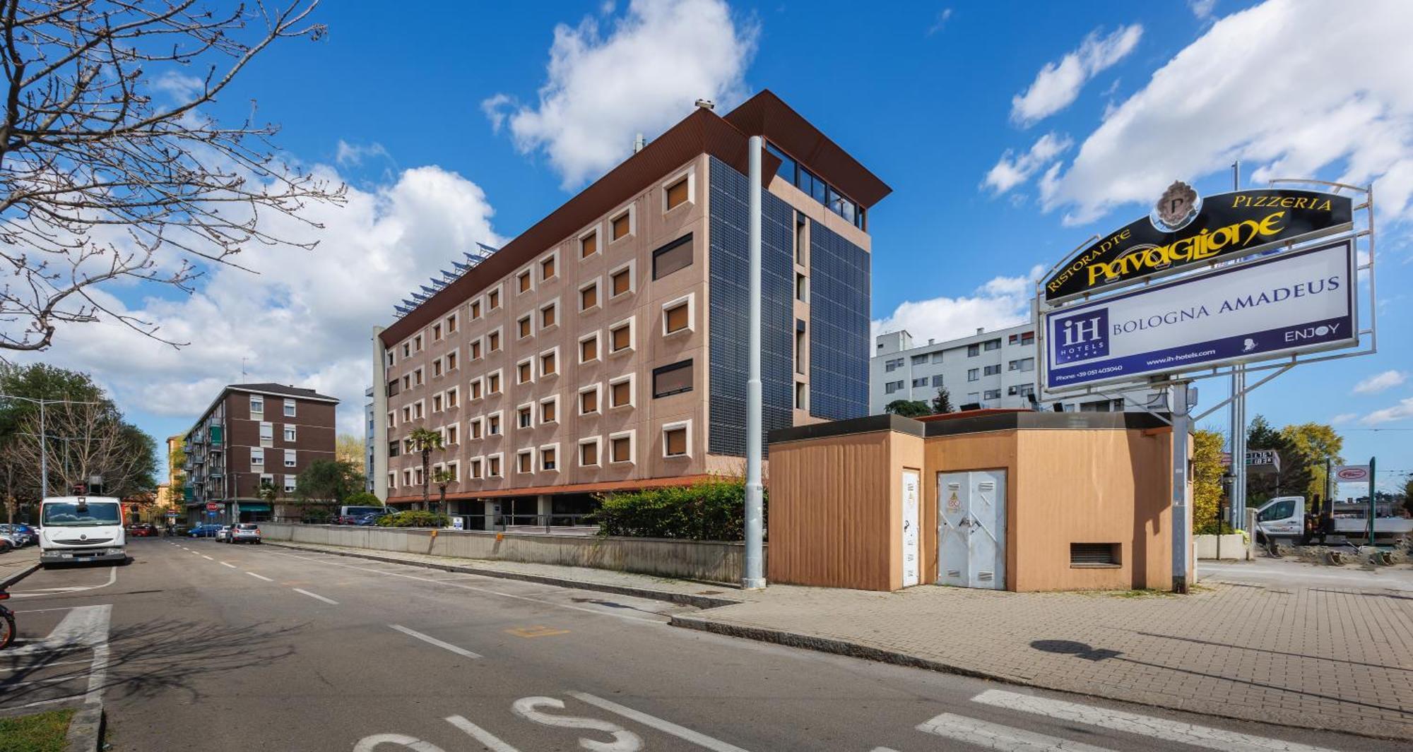 Jr Amadeus Hotel Bologna